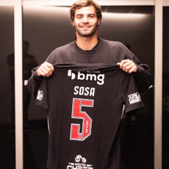vasco-anuncia-a-contratacao-do-volante-santiago-sosa,-ex-racing
