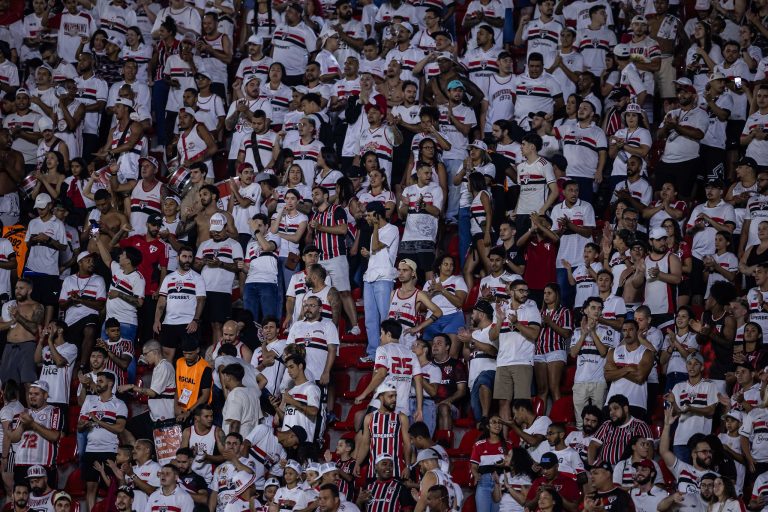 sao-paulo-anuncia-mais-de-27-mil-ingressos-para-duelo-com-o-coritiba