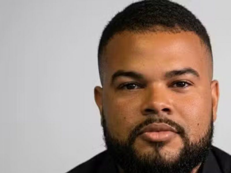 homem-e-encontrado-morto-dentro-de-carro-com-marcas-de-tiro-em-salvador