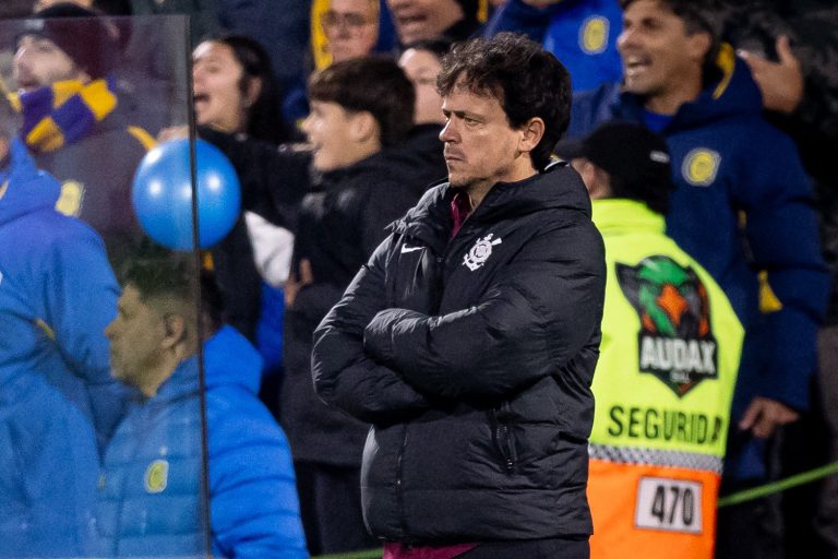 vai-poupar?-diniz-vive-dilema-para-corinthians-x-cruzeiro