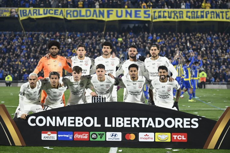 atuacoes-do-corinthians:-defesa-se-destaca,-mas-allan quase-complica