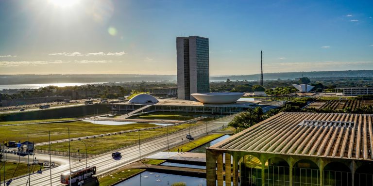 fim-da-escala-6×1-deve-comecar-a-tramitar-no-senado