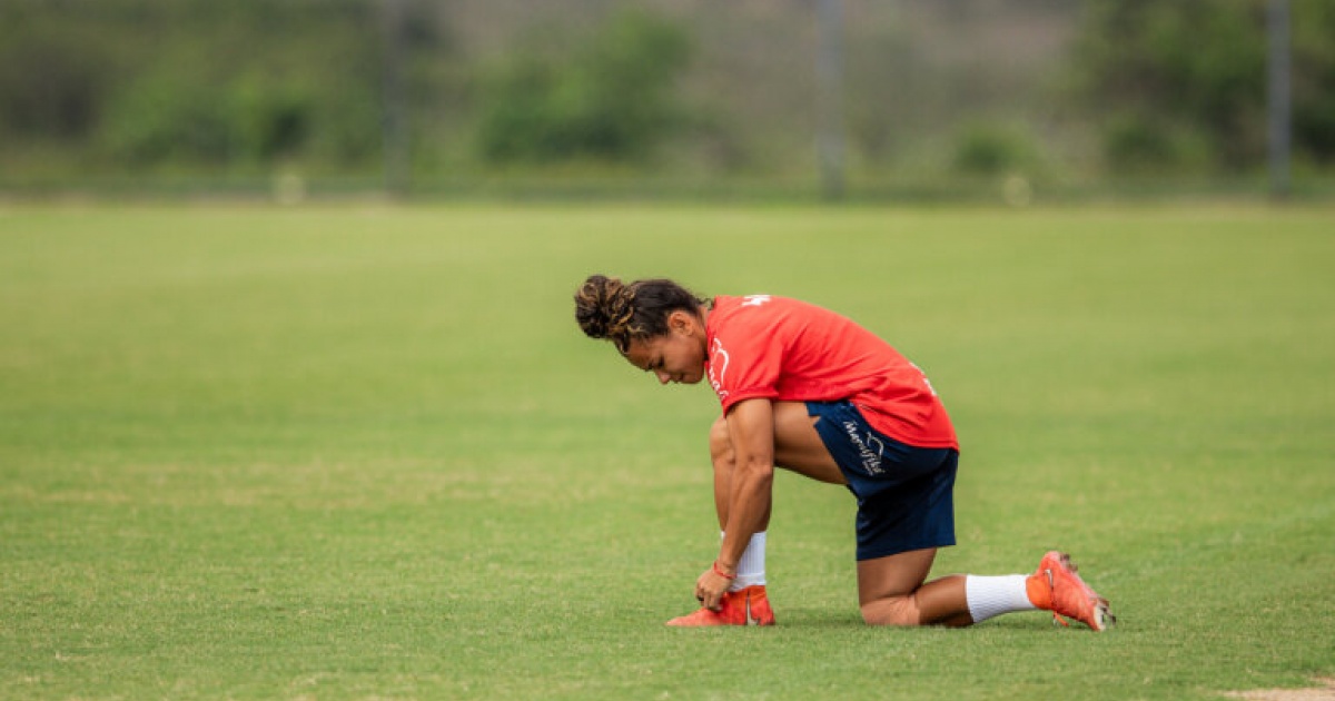 mulheres-de-aco-encerram-preparacao-para-duelo-contra-o-corinthians-na-fonte-nova