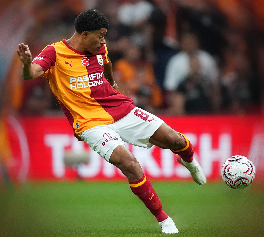ex-sao-paulo-da-assistencia,-e-galatasaray-busca-empate-na-estreia-do-campeonato-turco