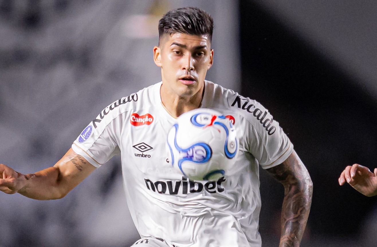 zagueiro-do-santos-negocia-com-racing-e-pode-reencontrar-vojvoda