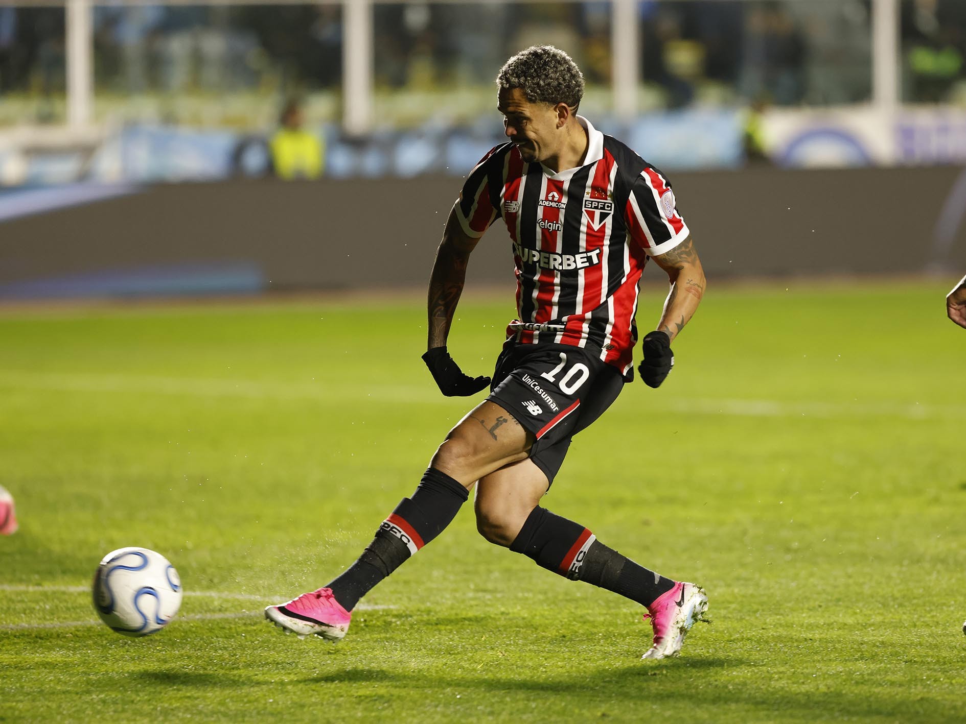 sao-paulo-trata-jogo-contra-o-coritiba-como-“final”-e-aposta-em-trunfos-para-virar-chave