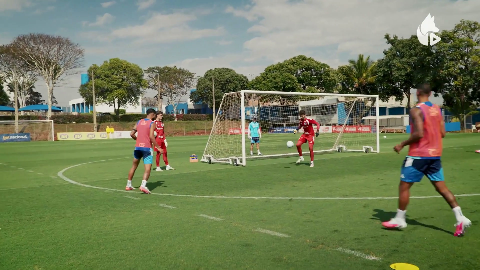 cruzeiro-treina-para-duelo-contra-o-corinthians
