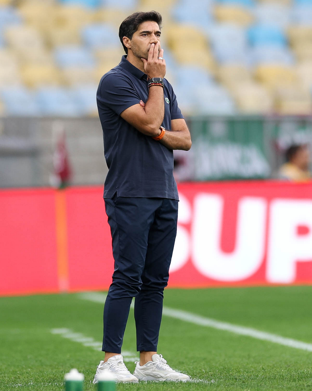 abel-admite-mau-momento-e-aponta-falhas-do-palmeiras-em-virada-do-fluminense