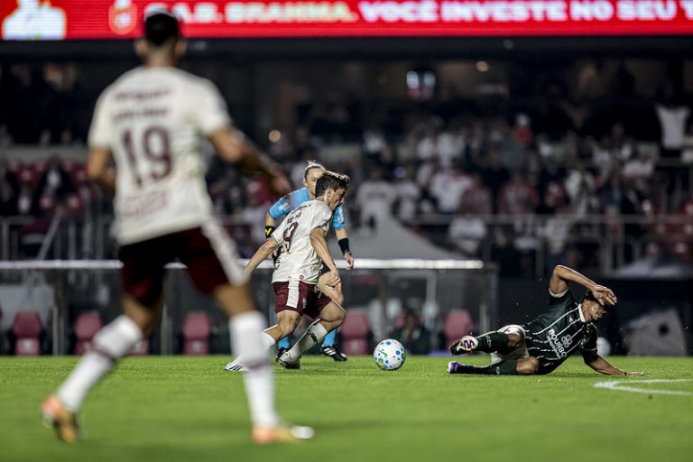atuacoes-do-sao-paulo:-rafael-vai-mal,-e-pablo-maia-marca-em-jogo-pouco-efetivo