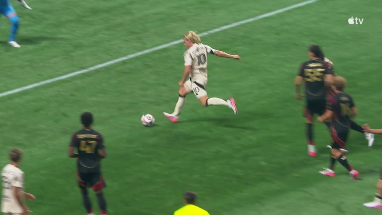 assista-ao-belo-gol-de-forsberg-apos-escapar-da-armadilha-de-impedimento-do-atlanta-united