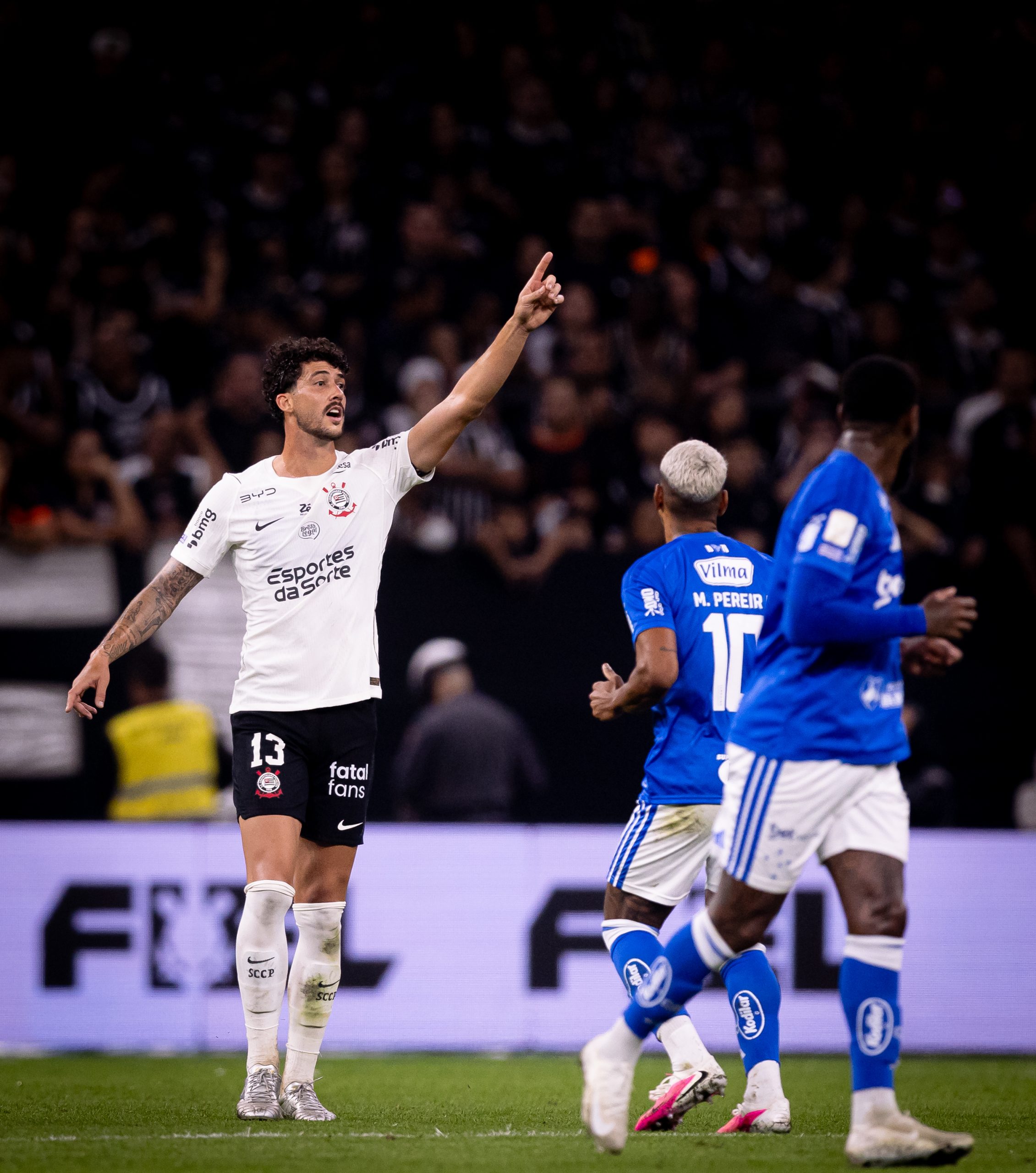 torcida-do-corinthians-manda-recado-ao-elenco-antes-de-decisao-na-libertadores:-“e-guerra”
