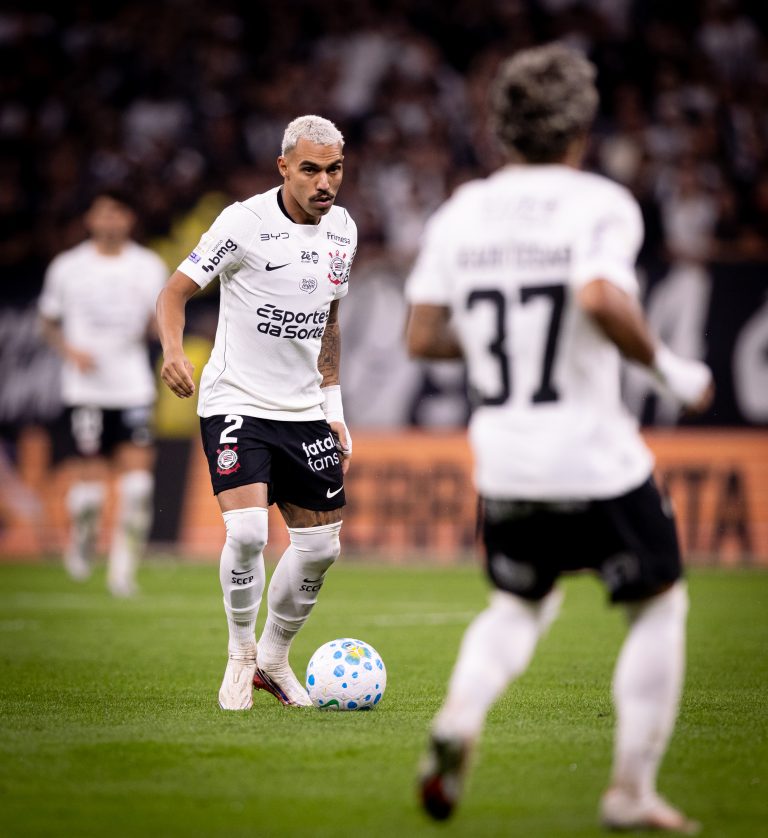 atuacoes-do-corinthians:-matheuzinho-tem-erros-decisivos,-e-gustavo-henrique-se-destaca-com-golaco