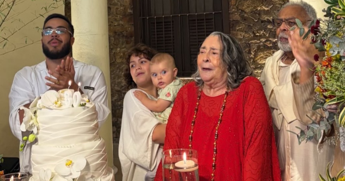 sandra-gadelha,-mae-de-preta-gil,-celebra-80-anos-com-festa-intimista-no-rio
