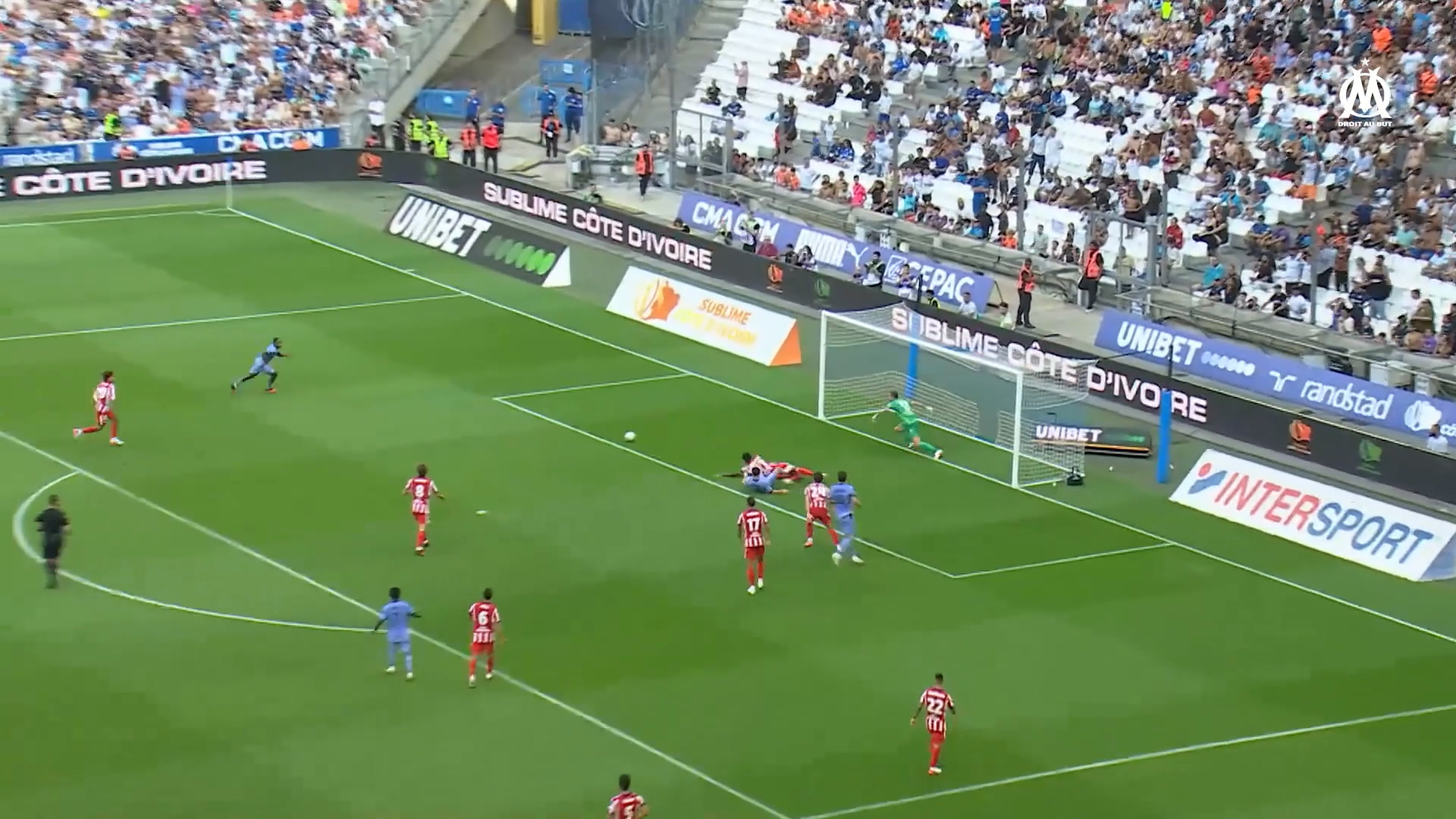 a-seis-metros-do-gol-e-com-sangue-frio!-a-cavadinha-de-paixao-contra-o-atletico
