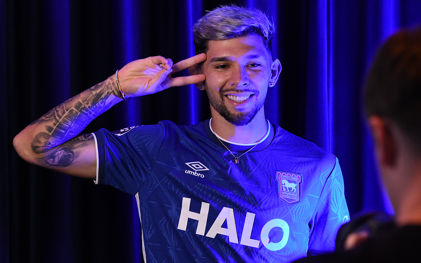 julio-enciso-e-ouattara-deixam-strasbourg-e-assinam-com-ipswich