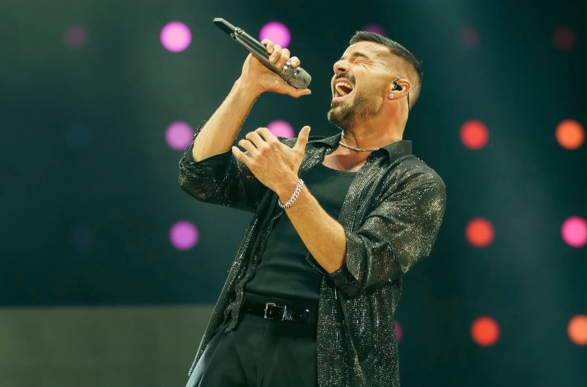 pedro-sampaio-e-ricky-martin-farao-show-do-intervalo-do-jogo-da-nfl-no-maracana