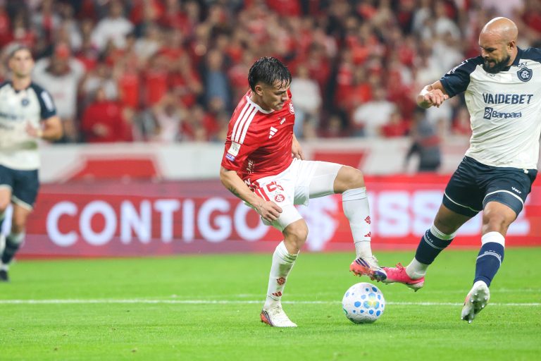 inter-cede-empate-ao-remo-no-final,-mas-sai-do-z4-do-brasileirao