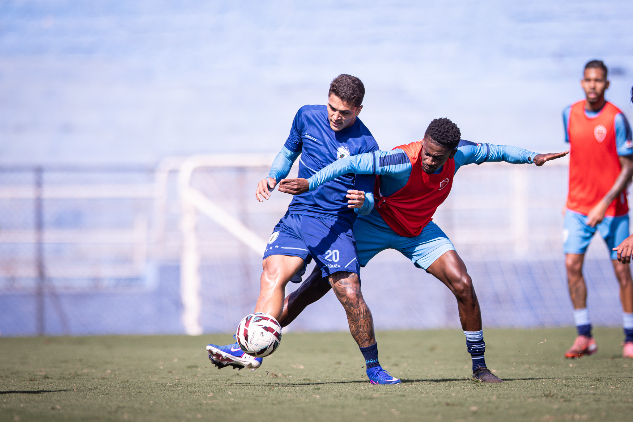 londrina-x-atletico-go-pela-serie-b-do-brasileiro:-veja-provaveis-escalacoes-e-onde-assistir