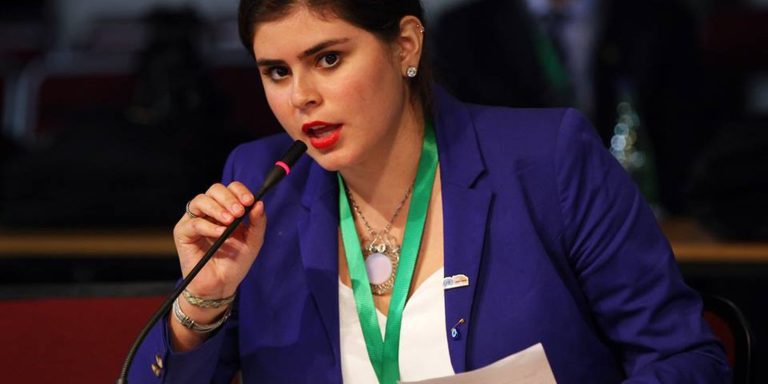 brasileira-defende-mais-influencia-dos-jovens-nas-decisoes-da-cop17