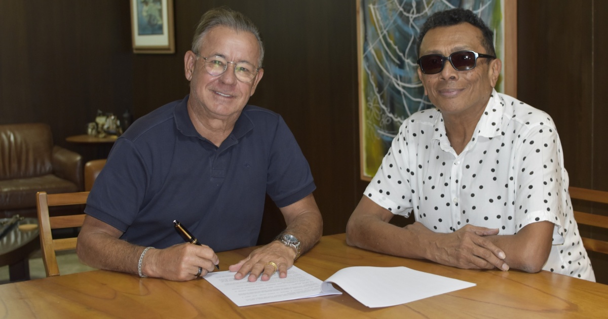 apos-ano-sabatico,-osmar-martins-retoma-coluna-e-traz-‘blog-do-marrom’-para-o-bahia-noticias
