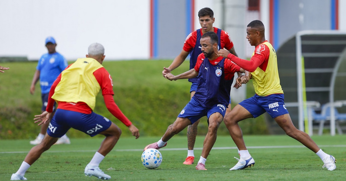 sem-kaue-furquim,-bahia-se-reapresenta-visando-o-ba-vi;-everton-ribeiro-faz-trabalho-individual