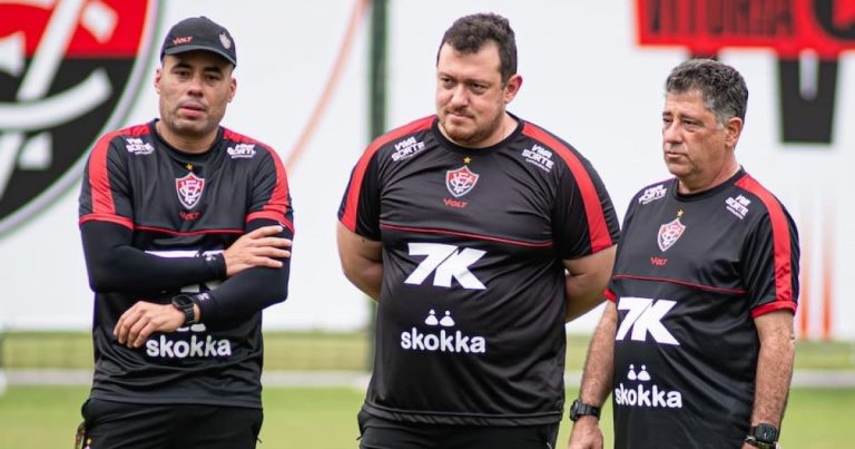 acertado-com-alex-bruno,-vitoria-avanca-para-resolver-transfer-ban;-saiba-mais