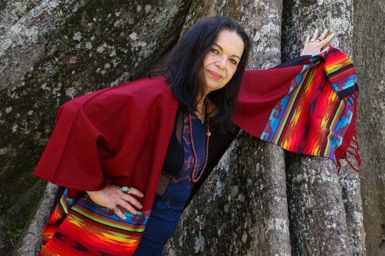 amelinha-comemora-50-anos-de-carreira-com-show-na-capital-baiana!