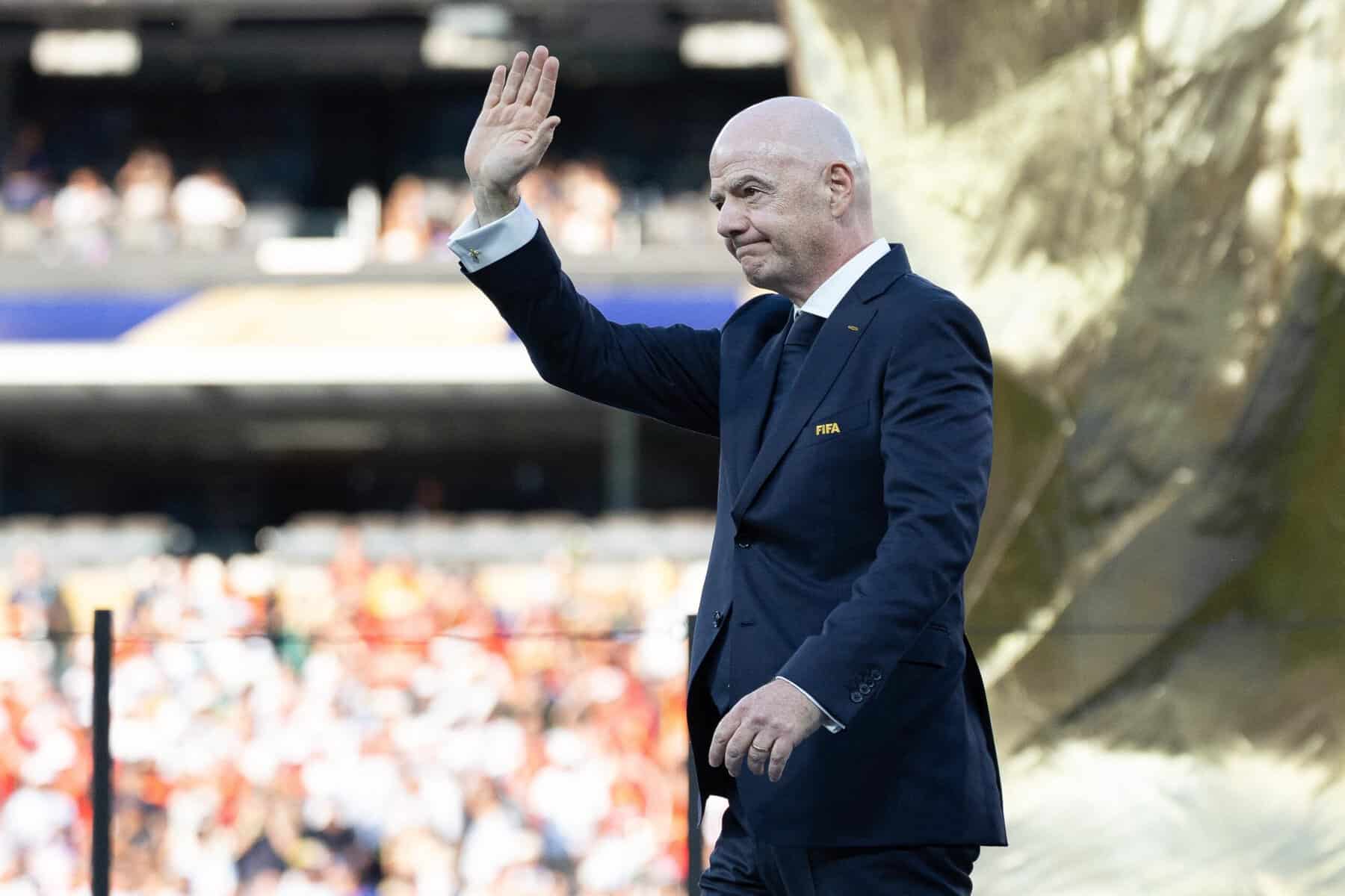 infantino-apertou-o-‘botao-de-autodestruicao’,-diz-chefe-da-premier-league