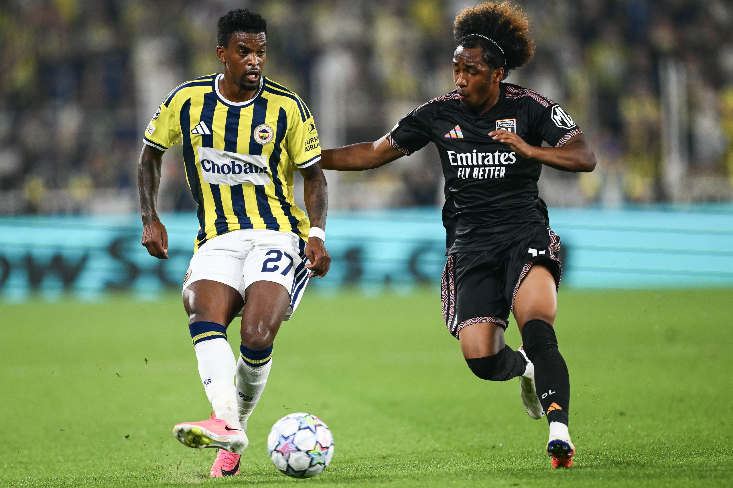 fenerbahce-e-lyon-empatam,-e-vaga-na-liga-dos-campeoes-fica-em-aberto