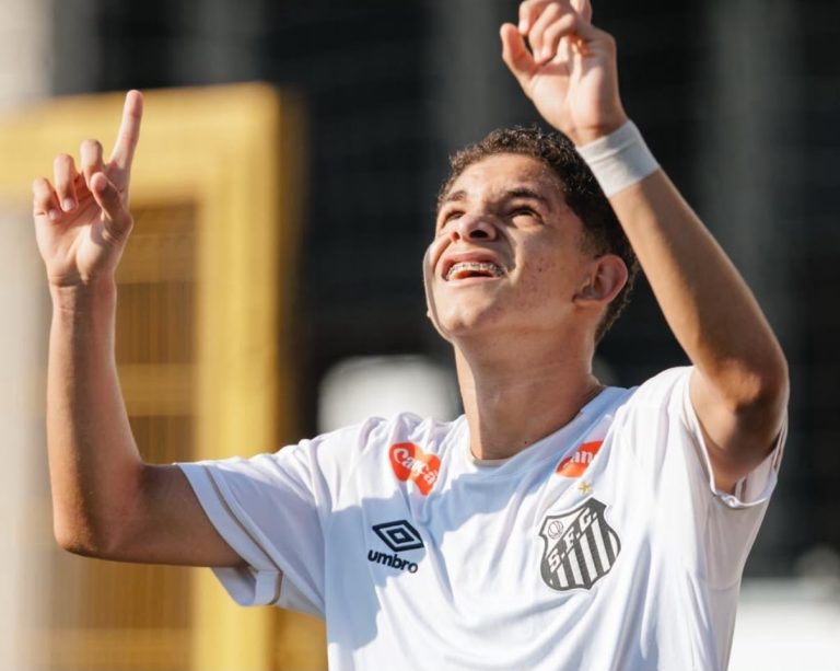 santos-vence-o-internacional-e-se-aproxima-do-g8-do-brasileiro-sub-17