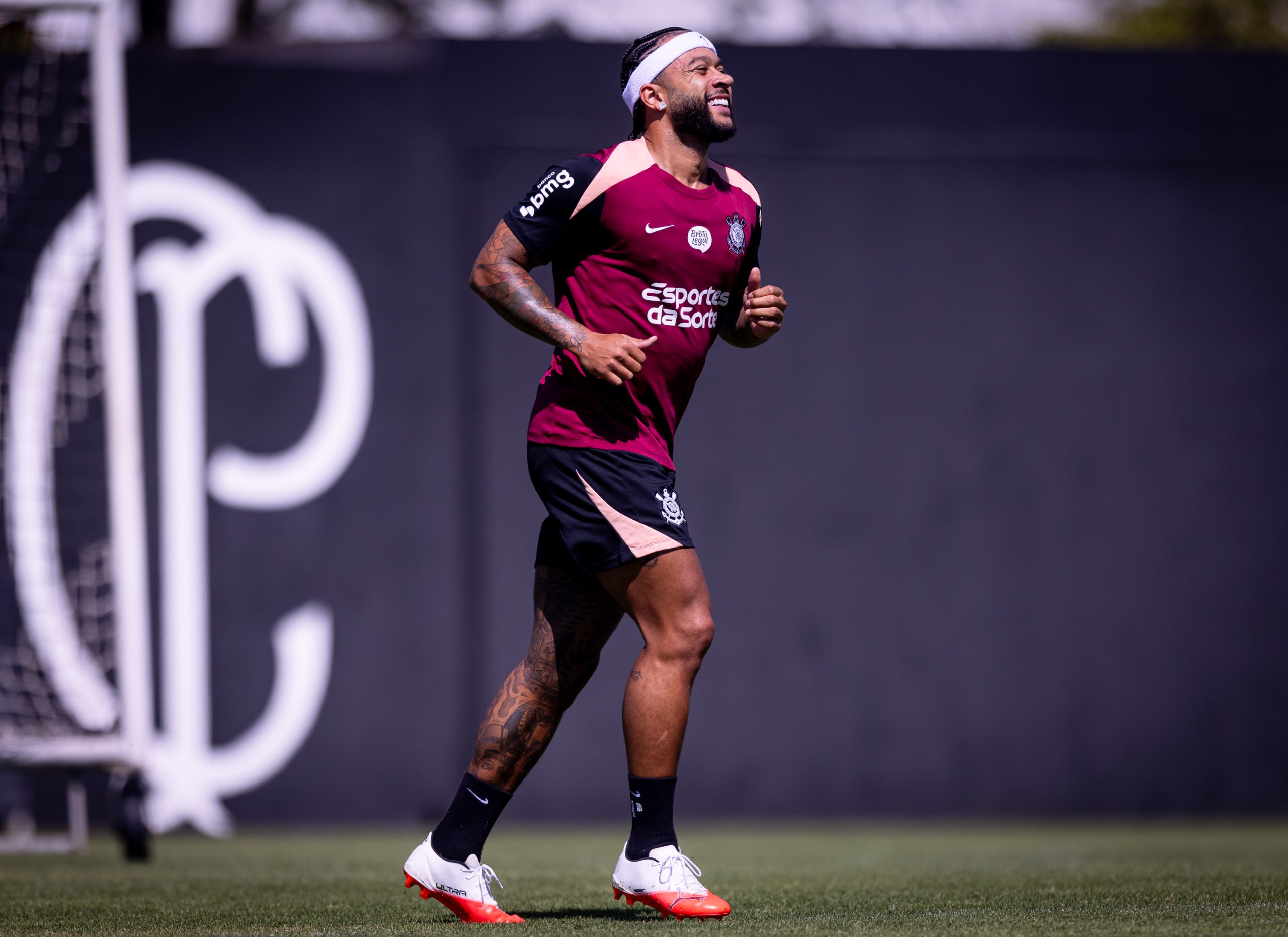 com-memphis,-corinthians-abre-preparacao-para-enfrentar-o-rosario-central