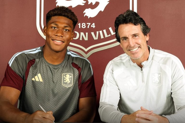 aston-villa-anuncia-goleiro-que-estava-na-mira-do-psg-apos-destaque-na-copa-do-mundo