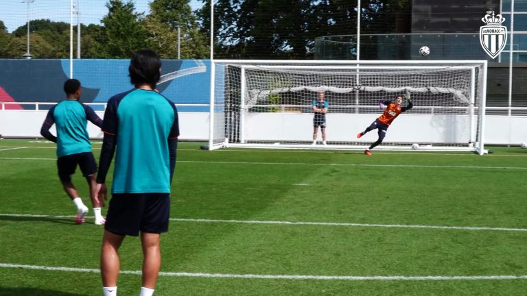 ansu-fati-e-minamino-marcam-golacos-no-treino;-confira