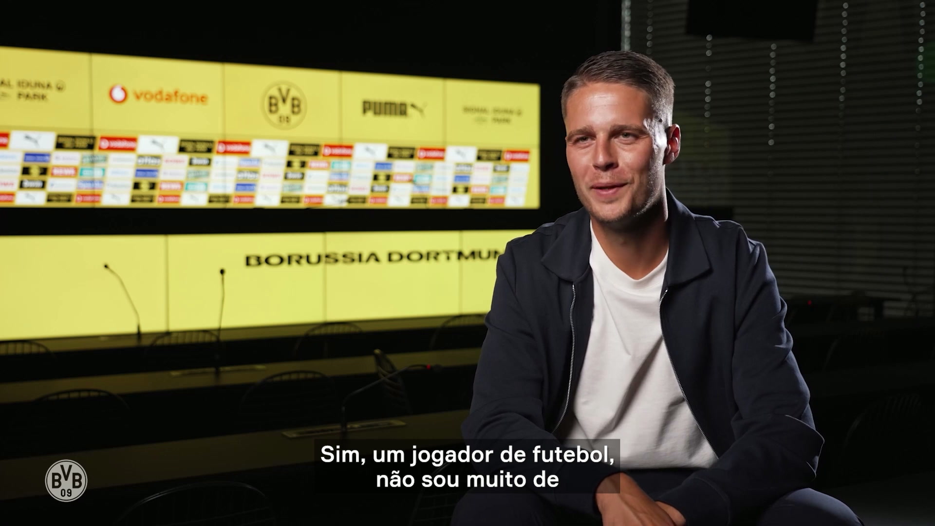 confira-a-primeira-entrevista-de-veerman-como-jogador-do-dortmund