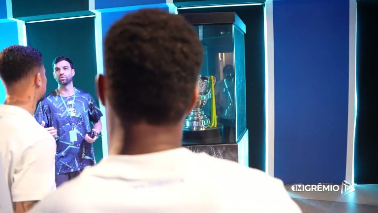 novos-reforcos-conhecem-a-historia-do-gremio