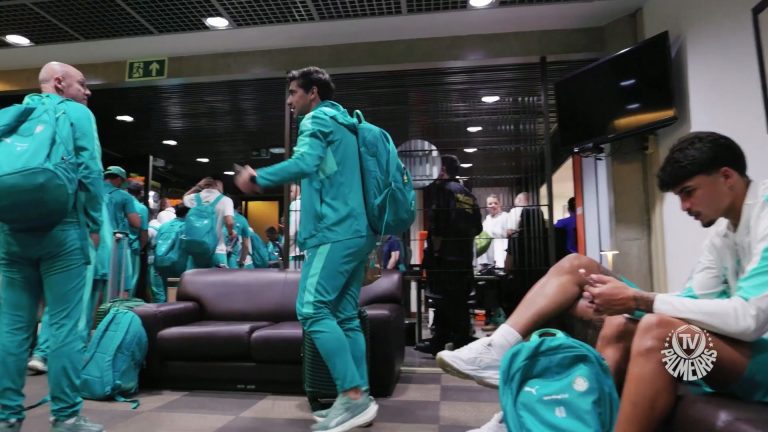 palmeiras-desembarca-no-paraguai-para-decisao;-veja-bastidores-da-viagem