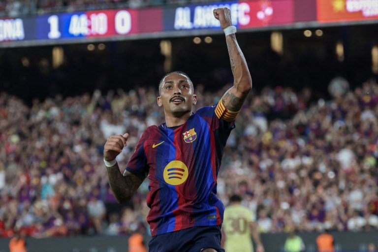 com-gol-de-raphinha,-barcelona-vence-al-ahly-em-ultimo-teste-da-pre-temporada