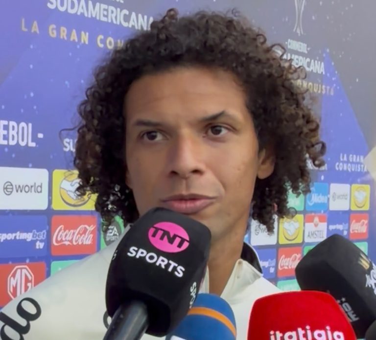 willian-arao-alerta-sobre-altitude-e-ve-santos-preparado-para-‘pressao’-no-equador