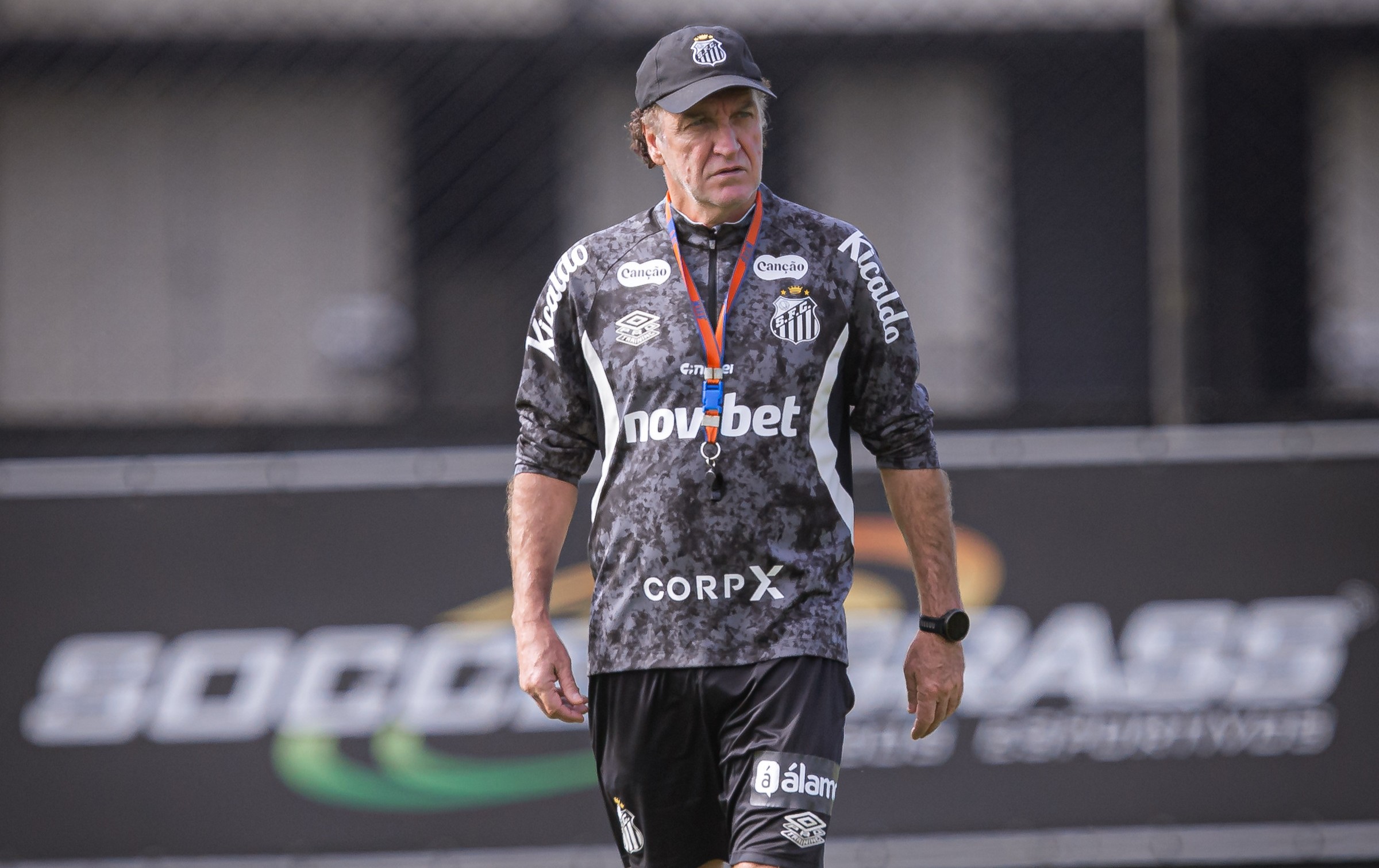 santos-treina-penaltis-e-fecha-preparacao-para-decisao-contra-o-macara;-veja-provavel-escalacao