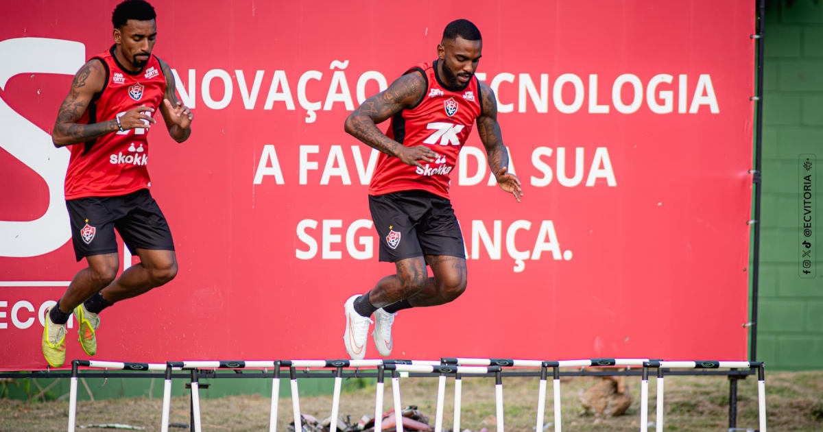 com-treino-tatico-e-11-contra-11,-vitoria-intensifica-preparacao-para-o-ba-vi