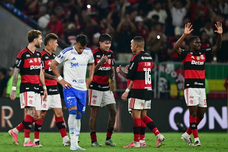 derrota-no-maracana-finda-serie-de-11-jogos-do-cruzeiro-como-visitante