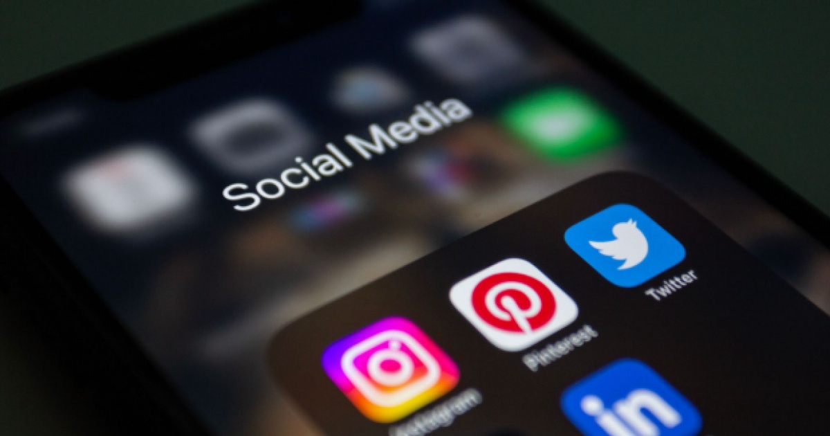 tiktok-vs-pinterest:-duas-formas-diferentes-de-guardar-video-para-assistir-offline