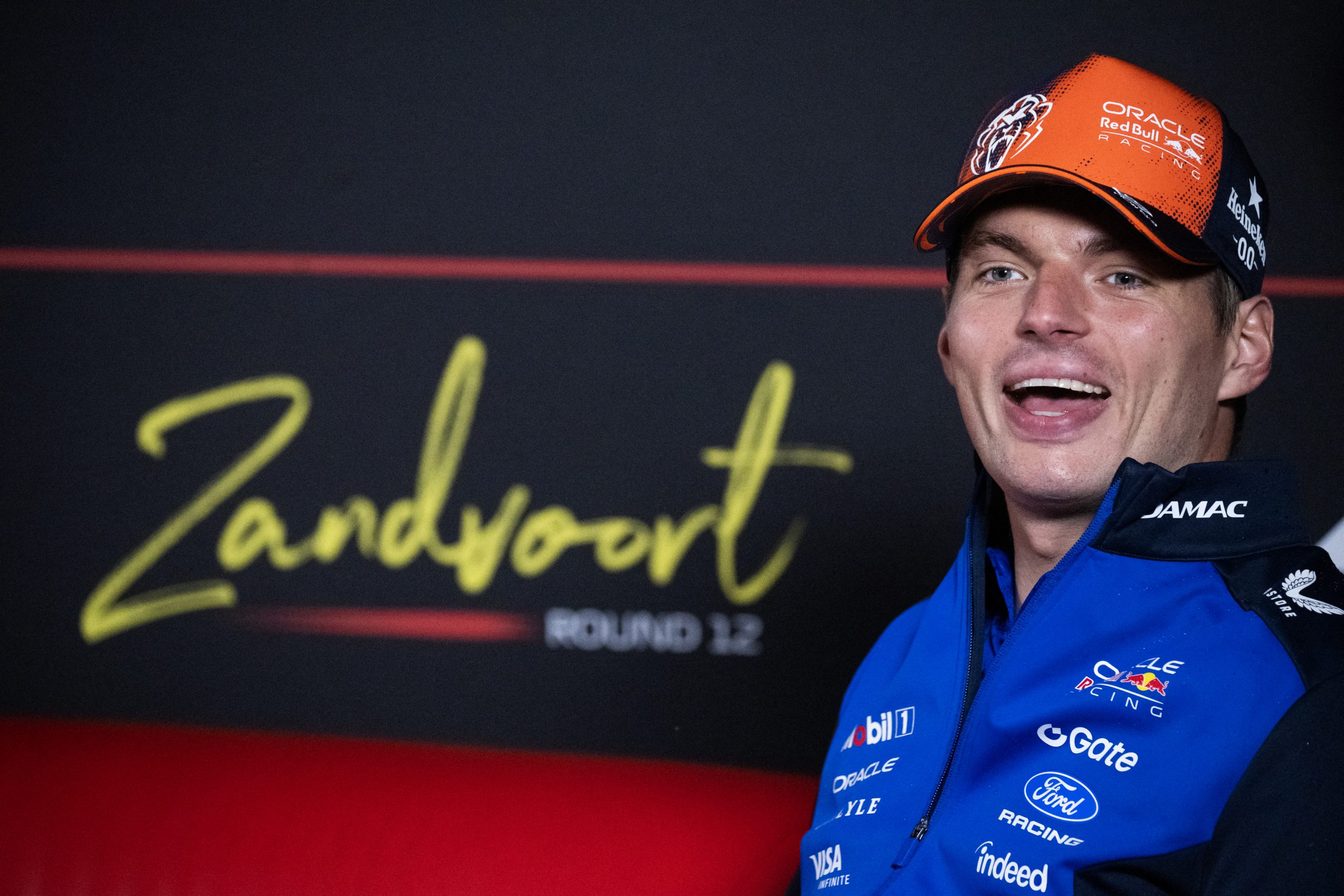 max-verstappen-renova-contrato-com-a-red-bull-ate-2030-e-afasta-rumores-de-saida