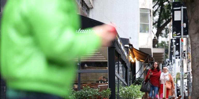 frente-fria-leva-chuva-e-ventania-a-capital-paulista-e-areas-do-estado