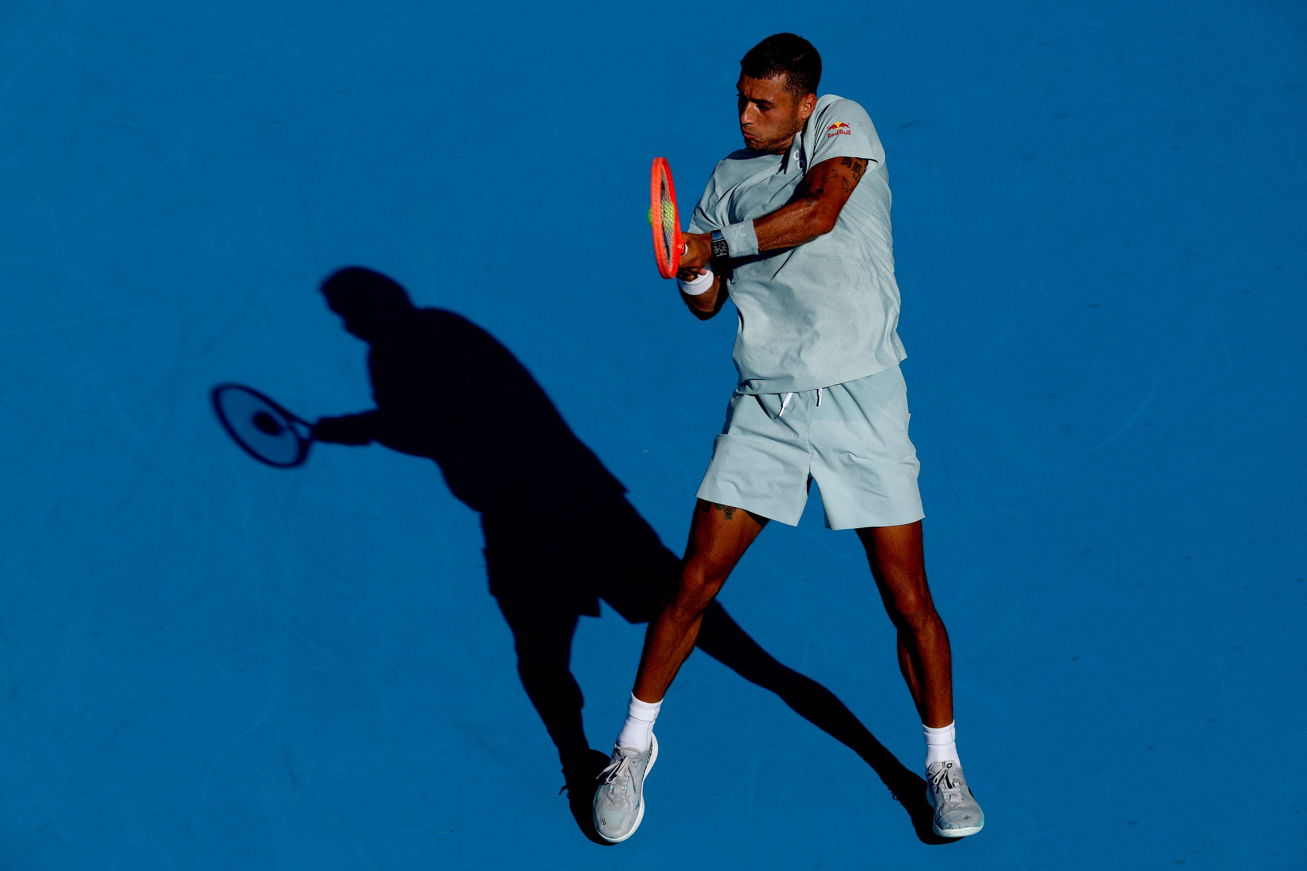 flavio-cobolli-e-arthur-fils-avancam-a-semifinal-do-masters-1000-de-cincinnati