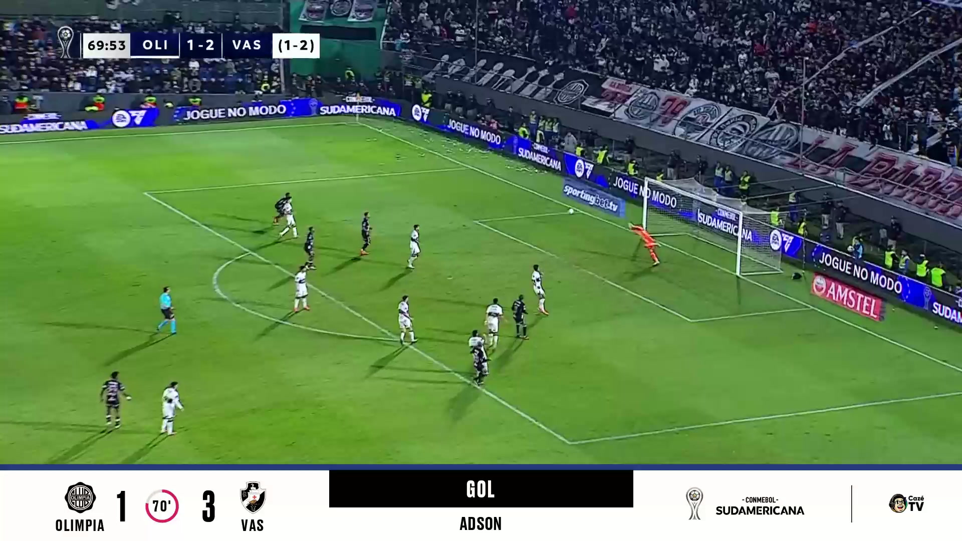 que-categoria!-adson-acerta-belo-chute-de-fora-da-area-e-marca-o-terceiro-do-vasco;-veja-o-lance