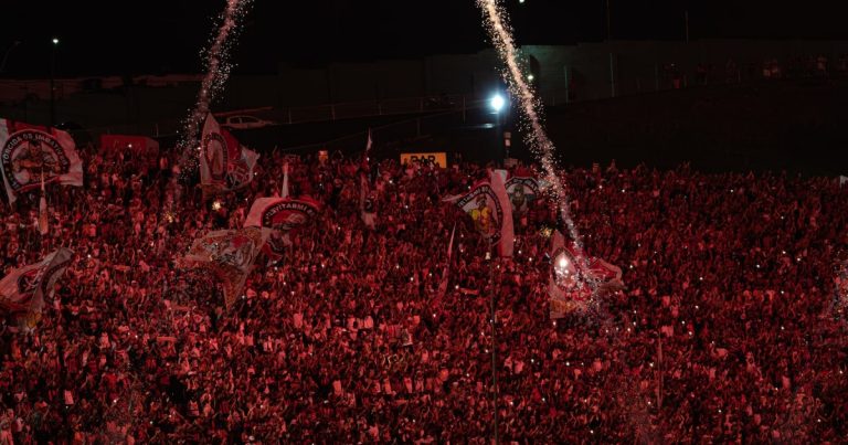 torcida-do-vitoria-esgota-ingressos-para-ba-vi-no-barradao