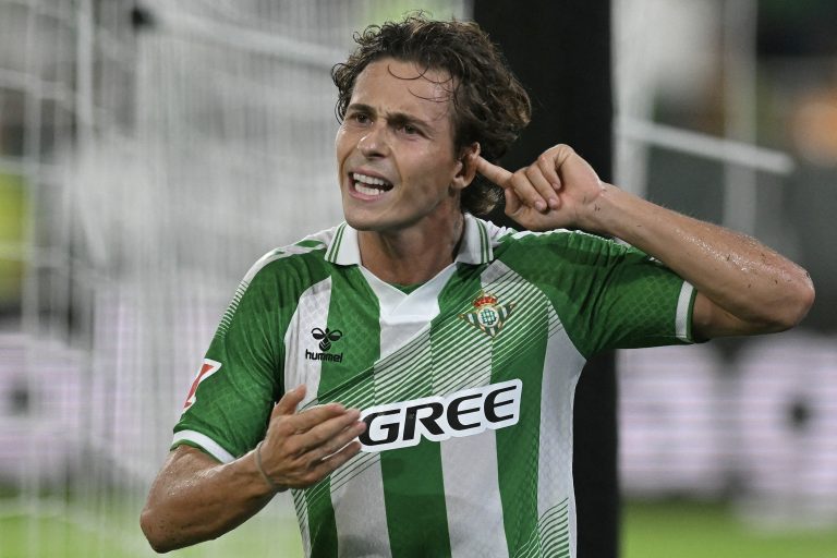 real-betis-vence-real-sociedad-e-estreia-com-vitoria-no-campeonato-espanhol