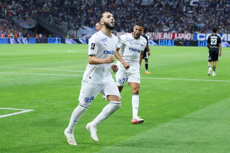 marselha-goleia-strasbourg-e-abre-campeonato-frances-com-vitoria