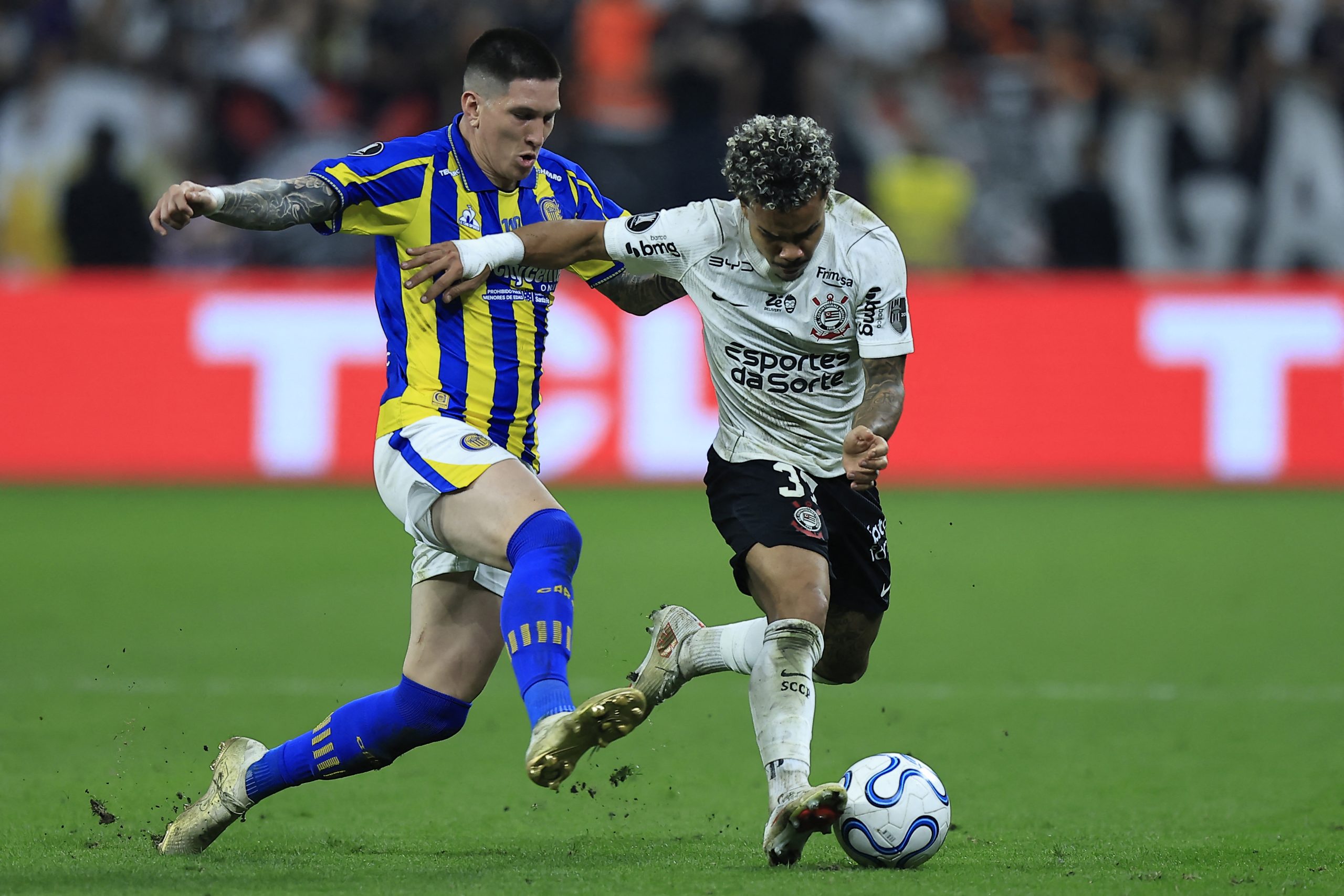 destaque-do-corinthians-na-libertadores,-kaio-cesar-valoriza-entrega-em-classificacao